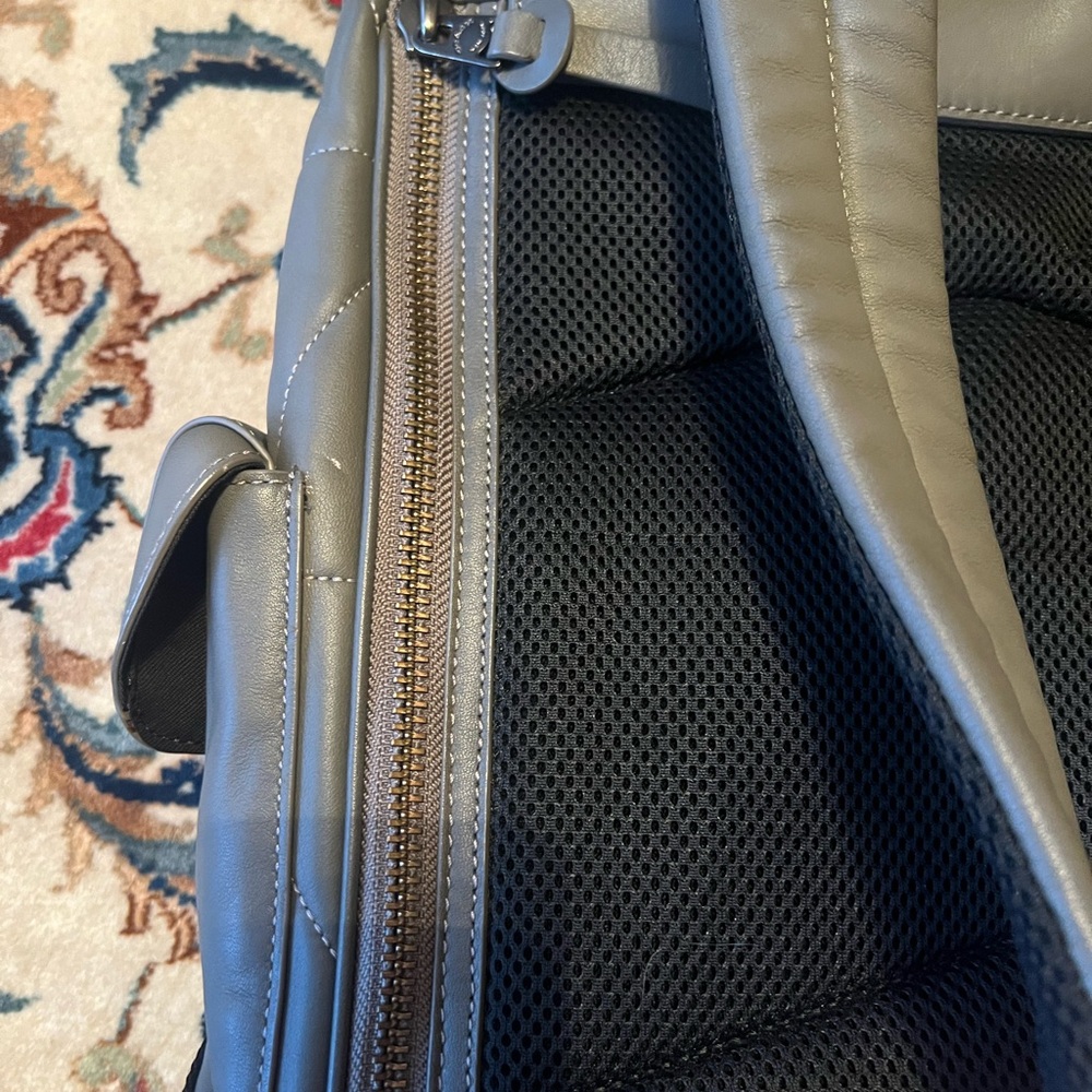 RARE rivington coach leather backpack - Picture 8 of 15